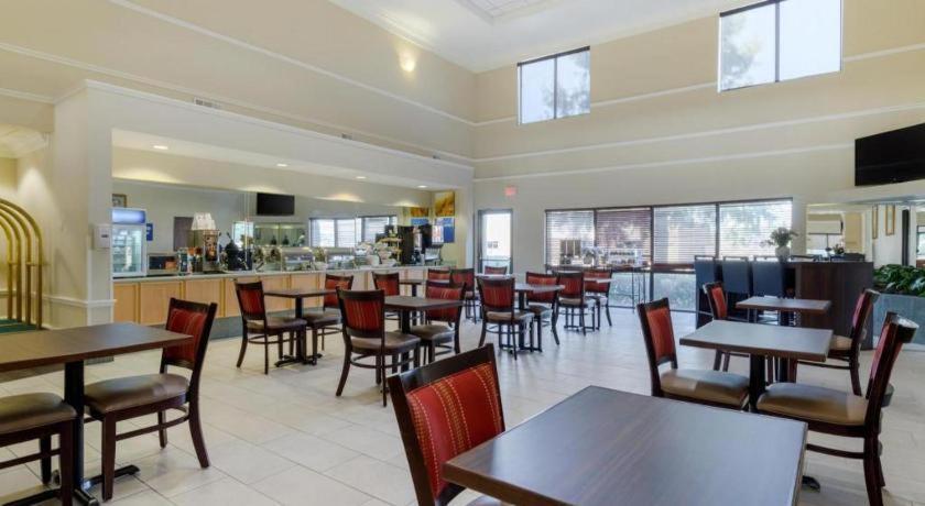 Comfort Suites La Porte Ngoại thất bức ảnh